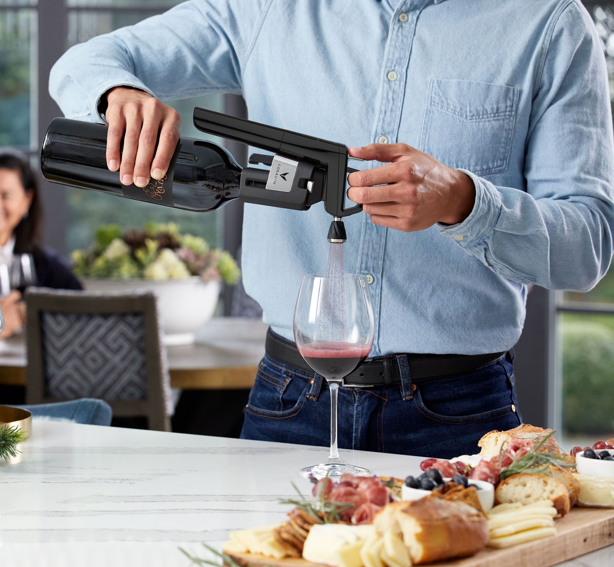 coravin-timeless-six-weinerhaltungssystem-edles-design-jahrelange-frische image 6