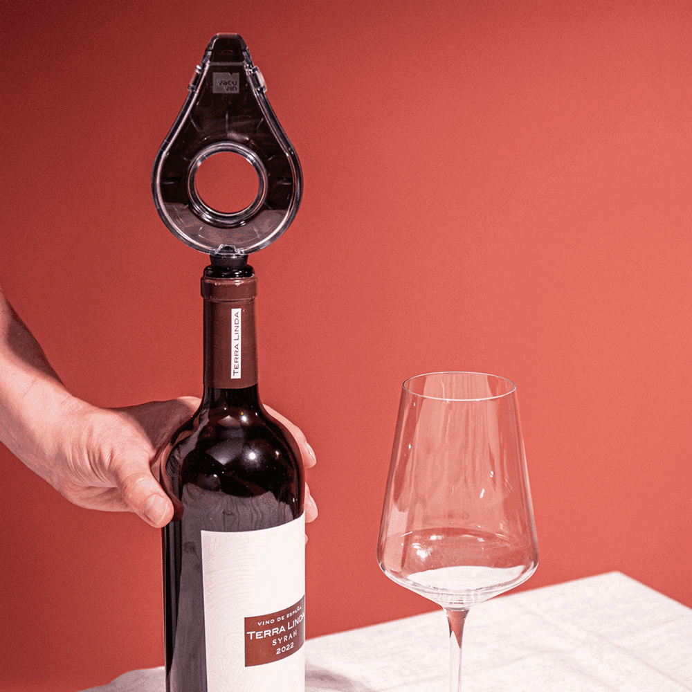 vacu-vin-weinbel-fter-aufsatz-f-r-flaschen-bel-ftet-wein-beim-einschenken-transp image 4